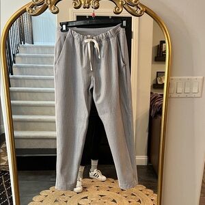 lululemon athletica Light Gray Ribbed Drawstring Joggers with Pockets